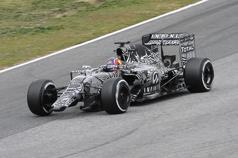 096 | 2015 | Jerez De La Frontera | Red Bull-Renault RB11 | Daniil Kvyat | © carsten riede fotografie