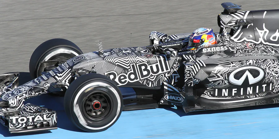 109 | 2015 | Jerez De La Frontera | Red Bull-Renault RB11 | Daniel Ricciardo | © carsten riede fotografie