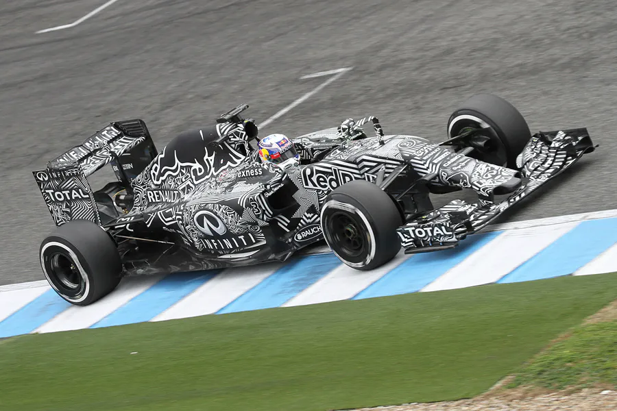 117 | 2015 | Jerez De La Frontera | Red Bull-Renault RB11 | Daniel Ricciardo | © carsten riede fotografie