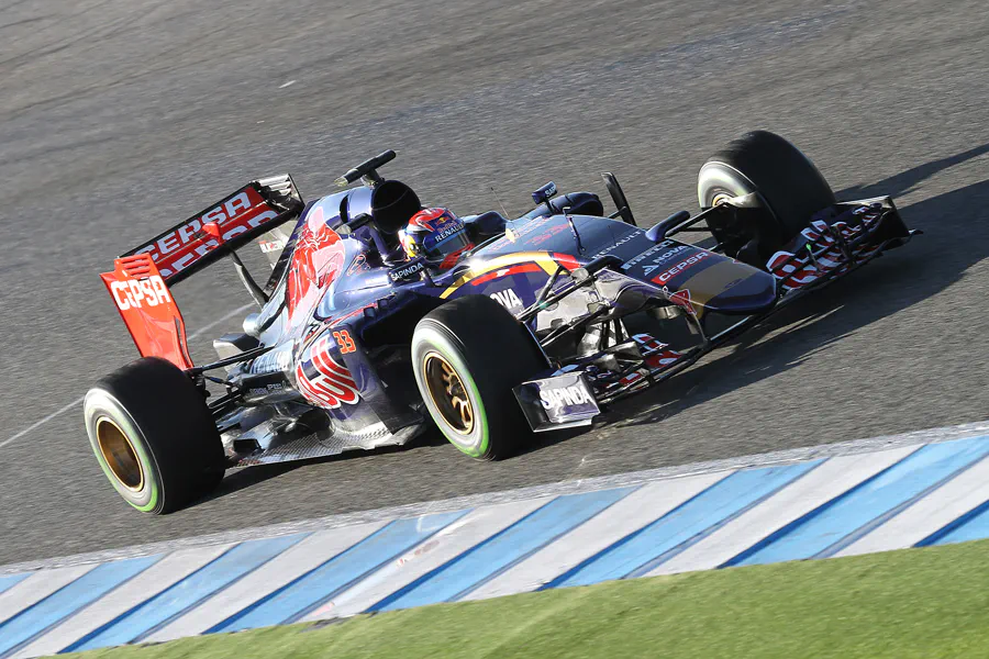 162 | 2015 | Jerez De La Frontera | Toro Rosso-Renault STR10 | Max Verstappen | © carsten riede fotografie