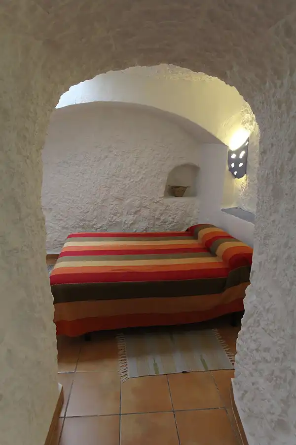 074 | 2015 | Gorafe | Cuevas Algarves de Gorafe – La Luna | © carsten riede fotografie