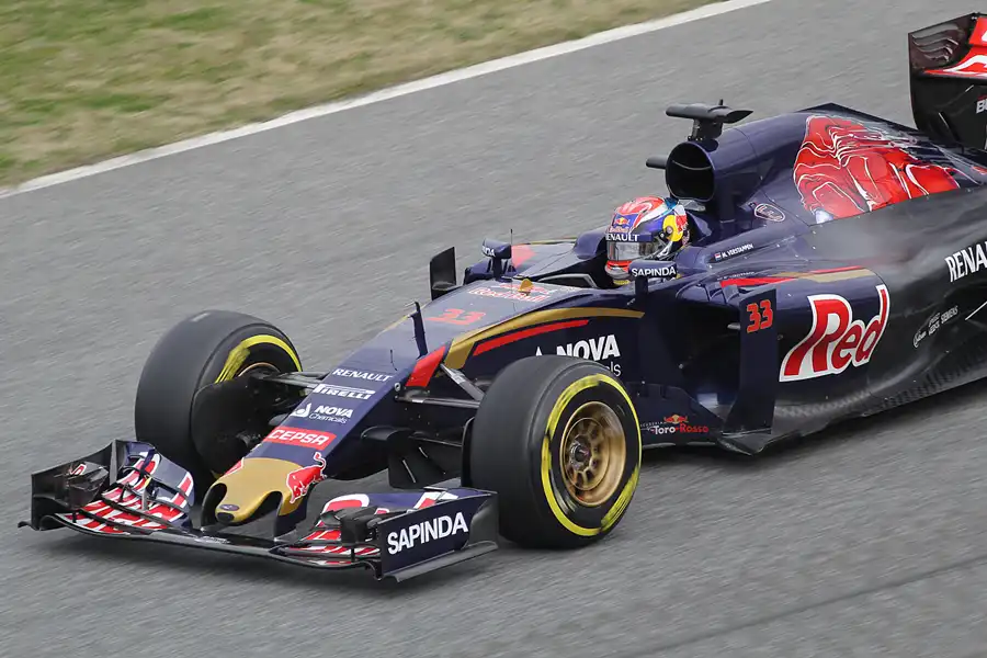 156 | 2015 | Barcelona | Toro Rosso STR10 | Max Verstappen | © carsten riede fotografie