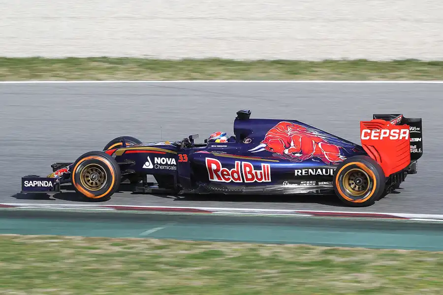 160 | 2015 | Barcelona | Toro Rosso STR10 | Max Verstappen | © carsten riede fotografie