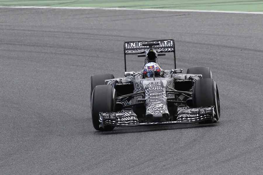 108 | 2015 | Barcelona | Red Bull-Renault RB11 | Daniel Ricciardo | © carsten riede fotografie