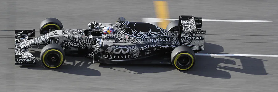117 | 2015 | Barcelona | Red Bull-Renault RB11 | Daniel Ricciardo | © carsten riede fotografie