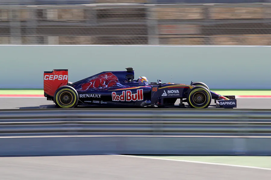 144 | 2015 | Barcelona | Toro Rosso STR10 | Carlos Sainz Jr. | © carsten riede fotografie