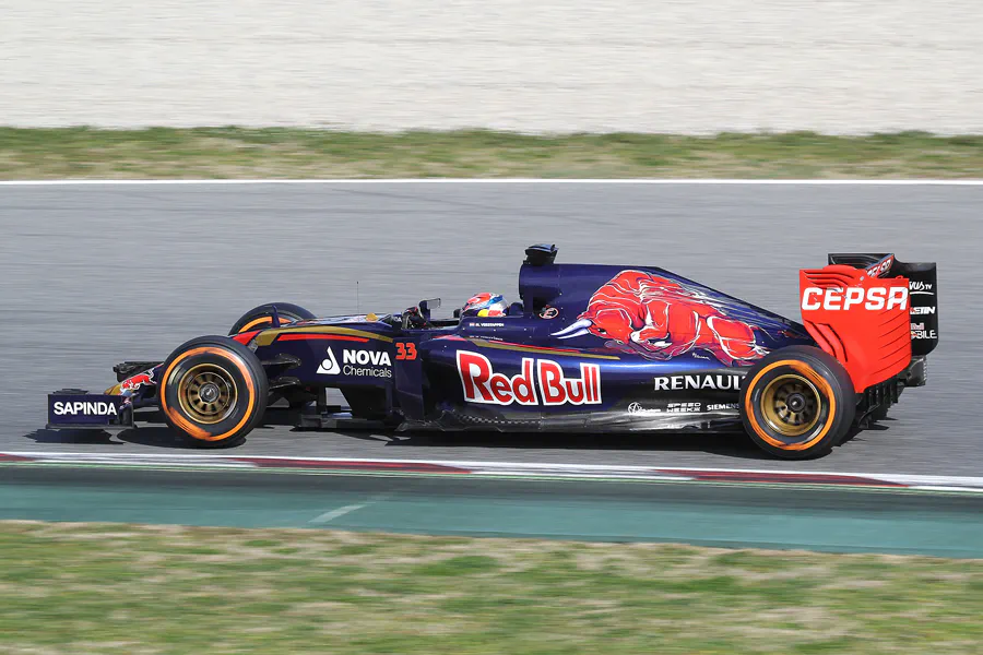 160 | 2015 | Barcelona | Toro Rosso STR10 | Max Verstappen | © carsten riede fotografie