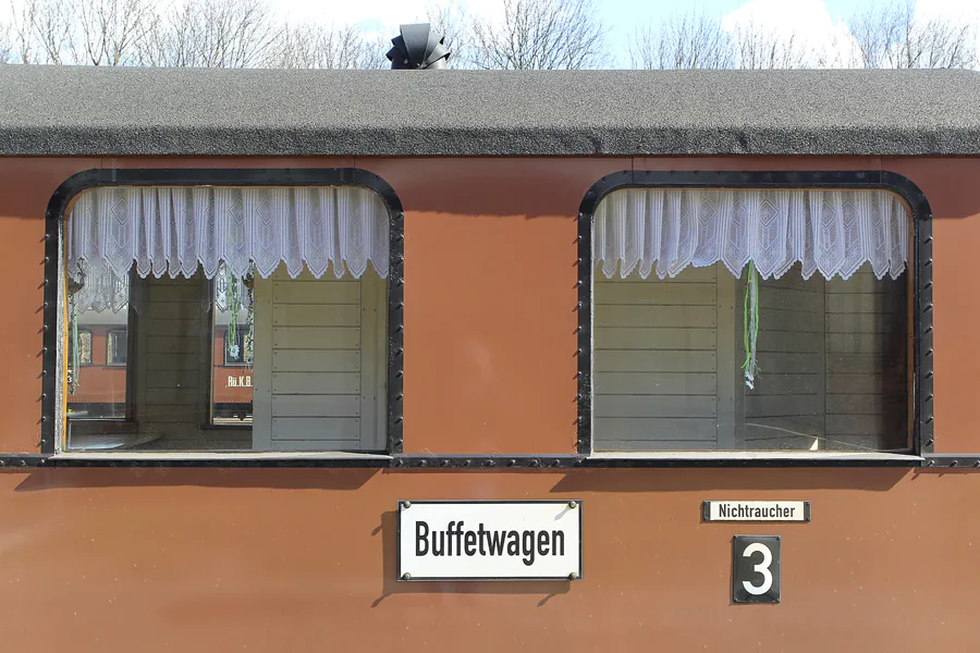 112 | 2015 | Putbus | Bahnhof – Rasender Roland | © carsten riede fotografie