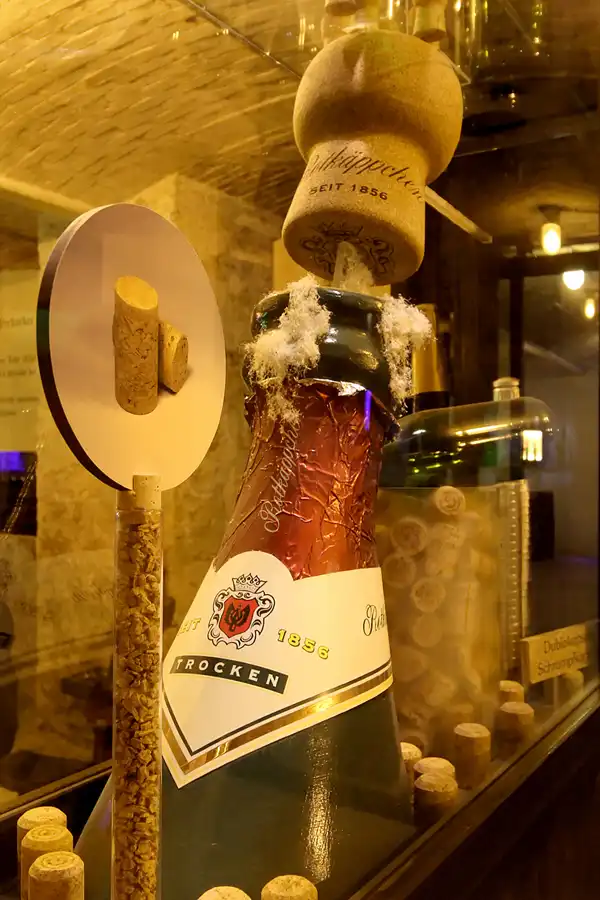 016 | 2015 | Freyburg (Unstrut) | Rotkäppchen Sektkellerei | © carsten riede fotografie