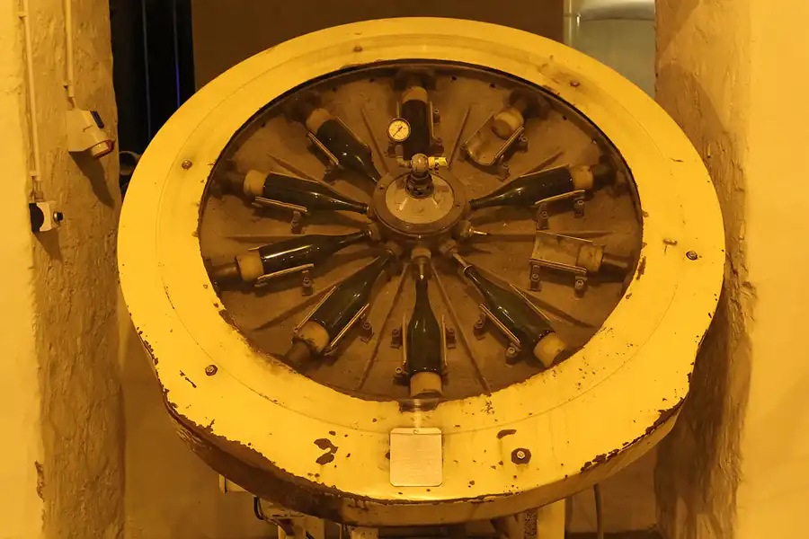 019 | 2015 | Freyburg (Unstrut) | Rotkäppchen Sektkellerei | © carsten riede fotografie