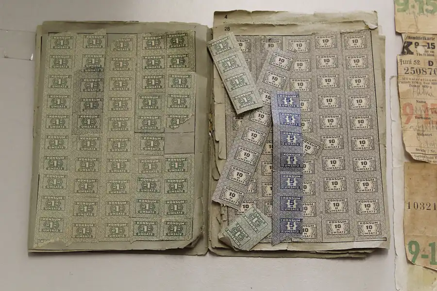 098 | 2015 | Apolda | Museumsbaracke ´Olle DDR´ | © carsten riede fotografie