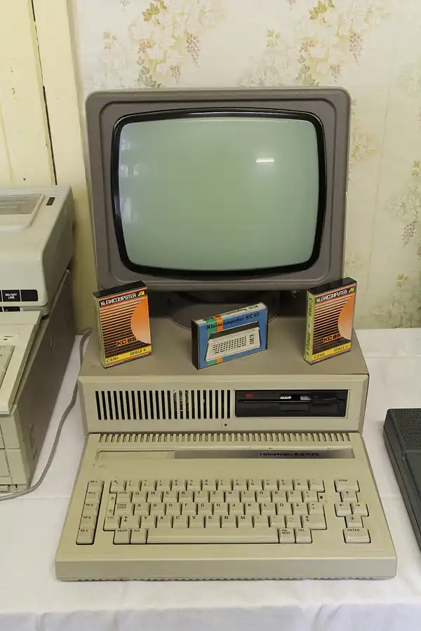 106 | 2015 | Apolda | Museumsbaracke ´Olle DDR´ | © carsten riede fotografie