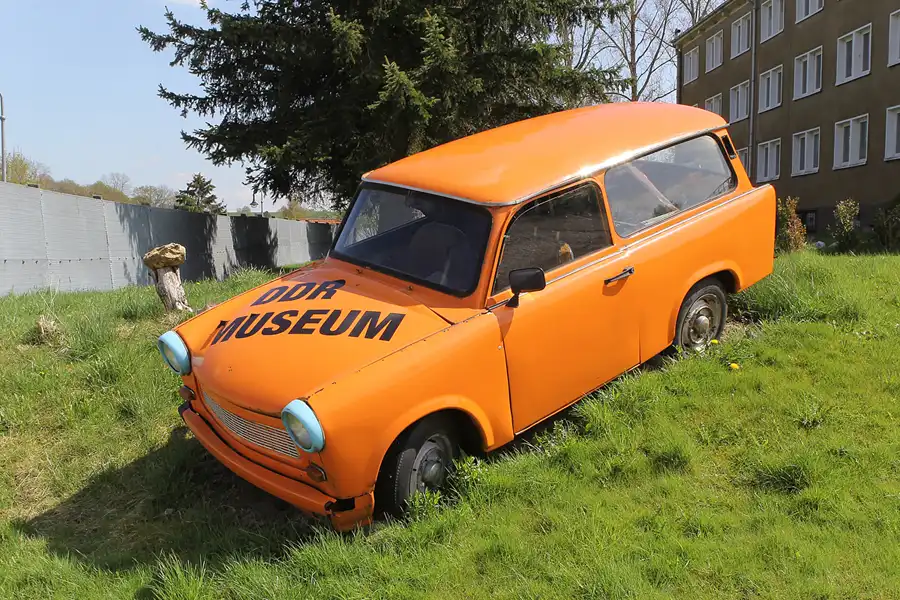 113 | 2015 | Klettenberg | Grenzkrug zur alten Kaserne | © carsten riede fotografie