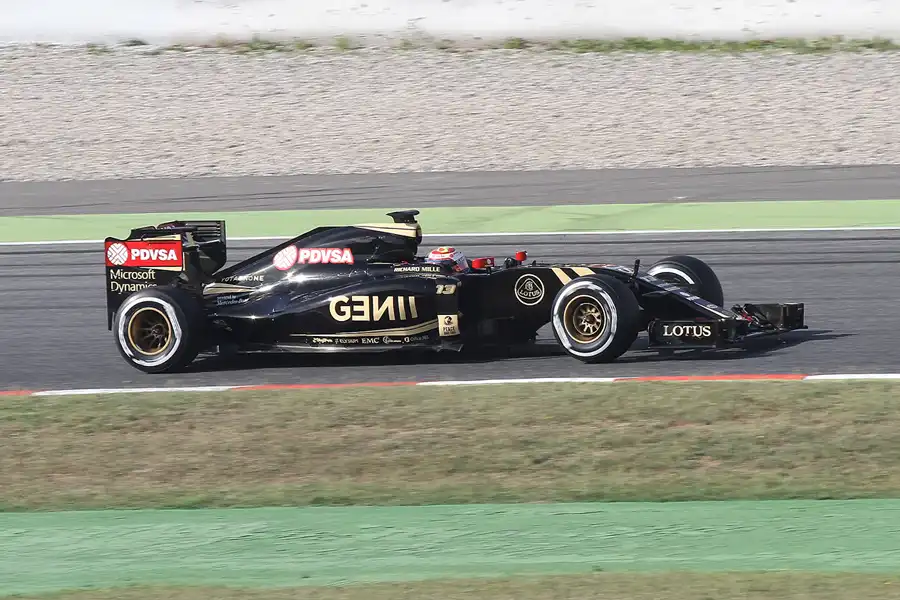047 | 2015 | Barcelona | Lotus-Mercedes Benz E23 Hybrid | Pastor Maldonado | © carsten riede fotografie
