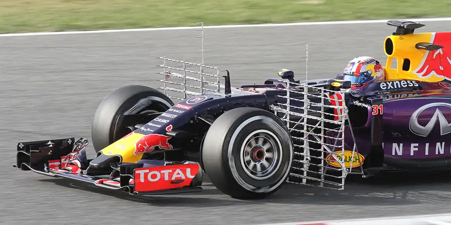 116 | 2015 | Barcelona | Red Bull-Renault RB11 | Pierre Gasly | © carsten riede fotografie