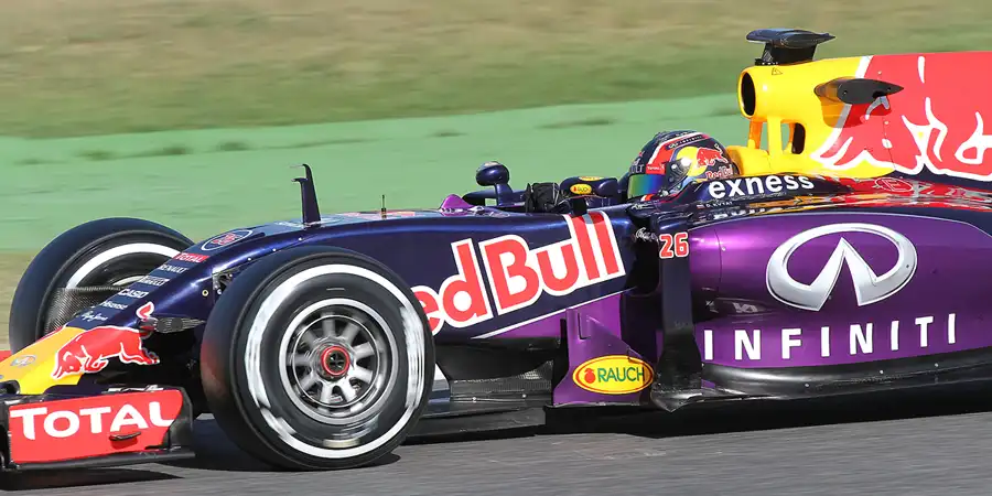 131 | 2015 | Barcelona | Red Bull-Renault RB11 | Daniil Kvyat | © carsten riede fotografie