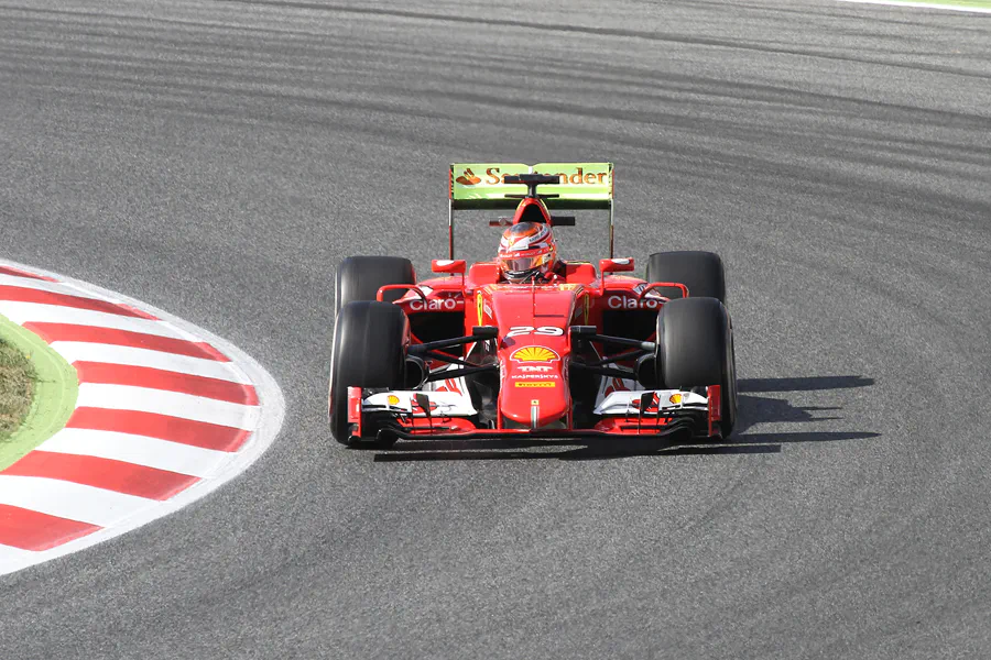 017 | 2015 | Barcelona | Ferrari SF15-T | Raffaele Marciello | © carsten riede fotografie