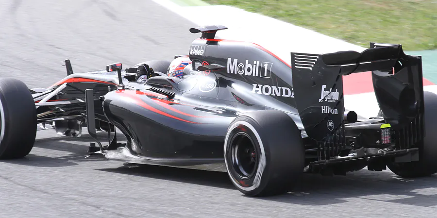 073 | 2015 | Barcelona | McLaren-Honda MP4-30 | Jenson Button | © carsten riede fotografie