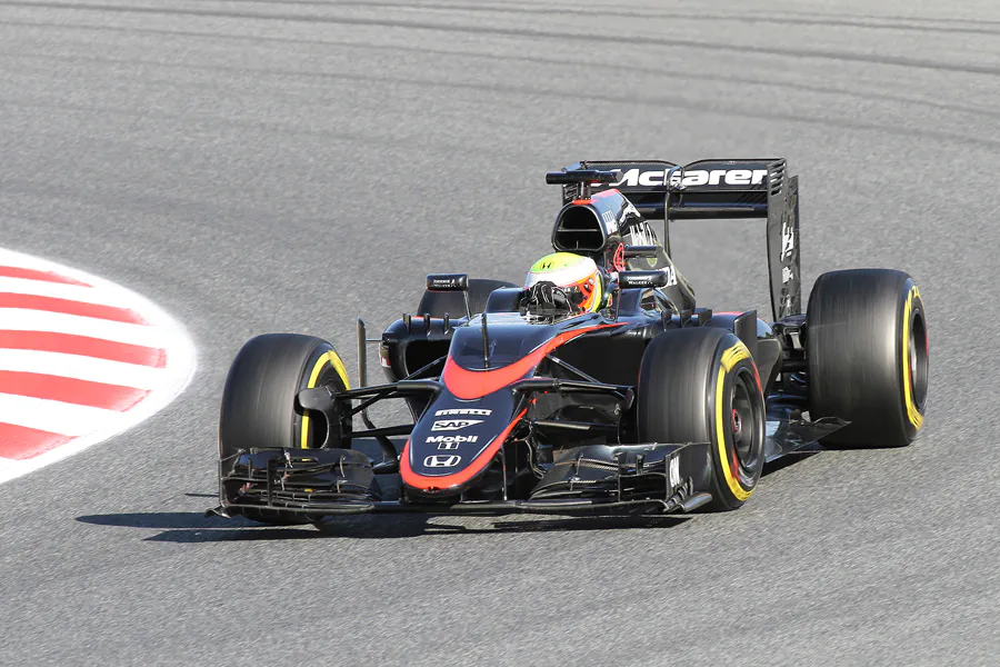089 | 2015 | Barcelona | McLaren-Honda MP4-30 | Oliver Turvey | © carsten riede fotografie