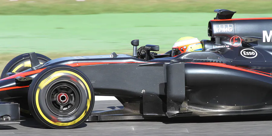 091 | 2015 | Barcelona | McLaren-Honda MP4-30 | Oliver Turvey | © carsten riede fotografie