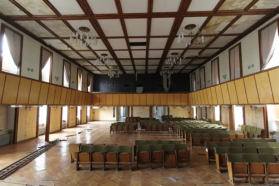 017 | 2015 | Ballenstedt | Bezirksparteischule der SED ´Wilhelm Liebknecht´ | © carsten riede fotografie