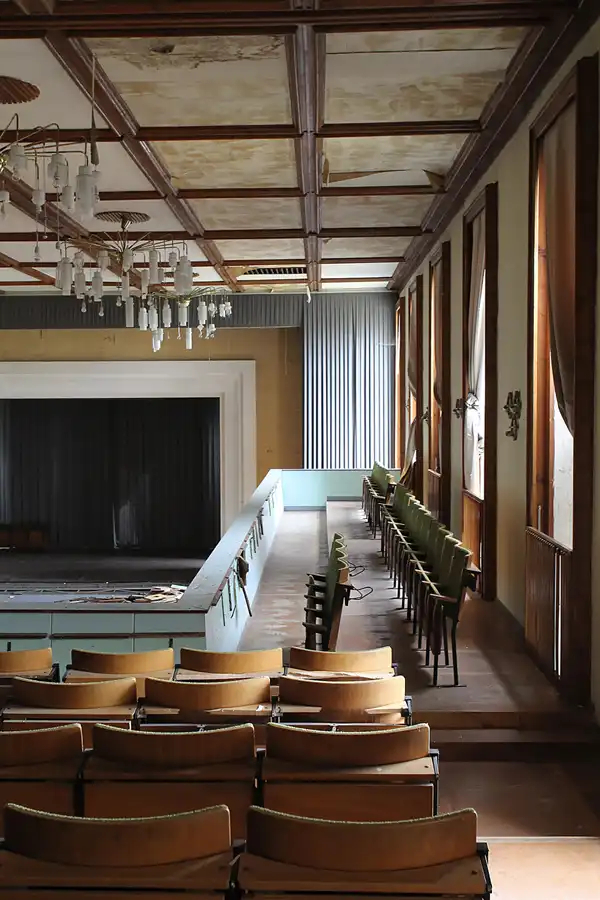 019 | 2015 | Ballenstedt | Bezirksparteischule der SED ´Wilhelm Liebknecht´ | © carsten riede fotografie