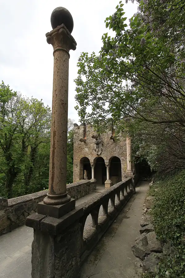 062 | 2015 | Ballenstedt OT Rieder | Roseburg | © carsten riede fotografie