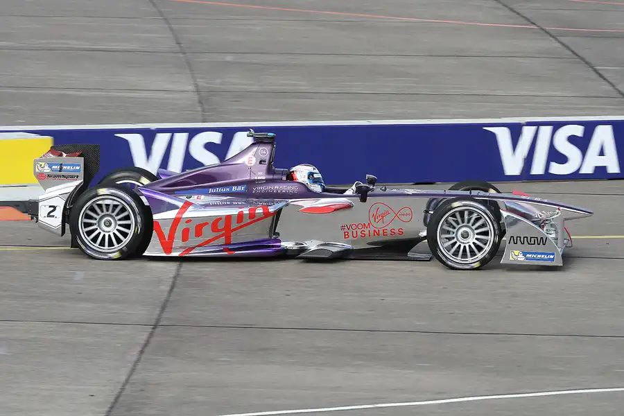 122 | 2015 | Berlin | Spark-Renault SRT_01E | Team Virgin Racing | Sam Bird | © carsten riede fotografie
