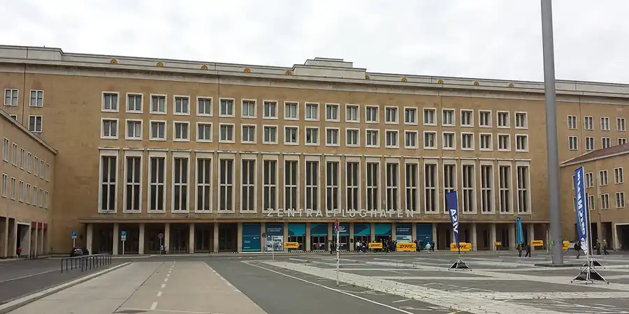 145 | 2015 | Berlin | Tempelhof Field | © carsten riede fotografie
