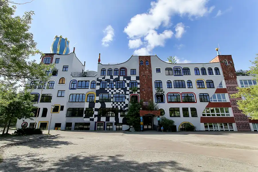 001 | 2015 | Lutherstadt Wittenberg | Hundertwasserschule | © carsten riede fotografie