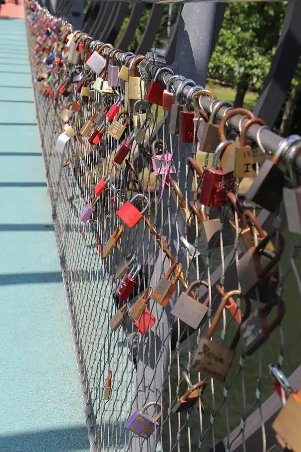 318 | 2015 | Oberhausen | Slinky Springs To Fame | © carsten riede fotografie