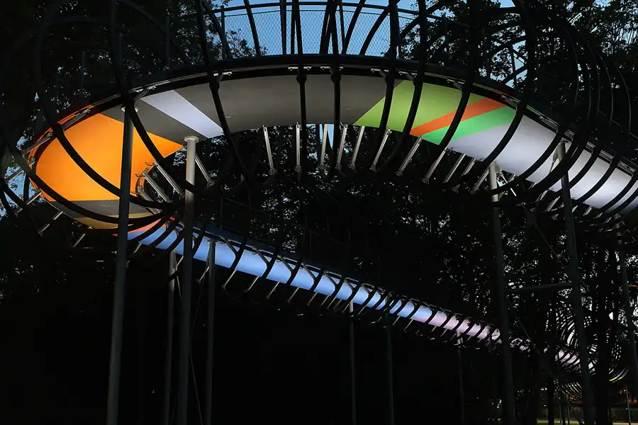 051 | 2015 | Oberhausen | Slinky Springs To Fame | © carsten riede fotografie