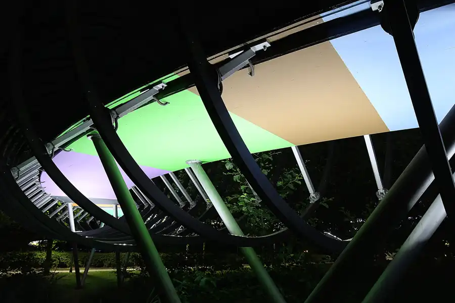 053 | 2015 | Oberhausen | Slinky Springs To Fame | © carsten riede fotografie