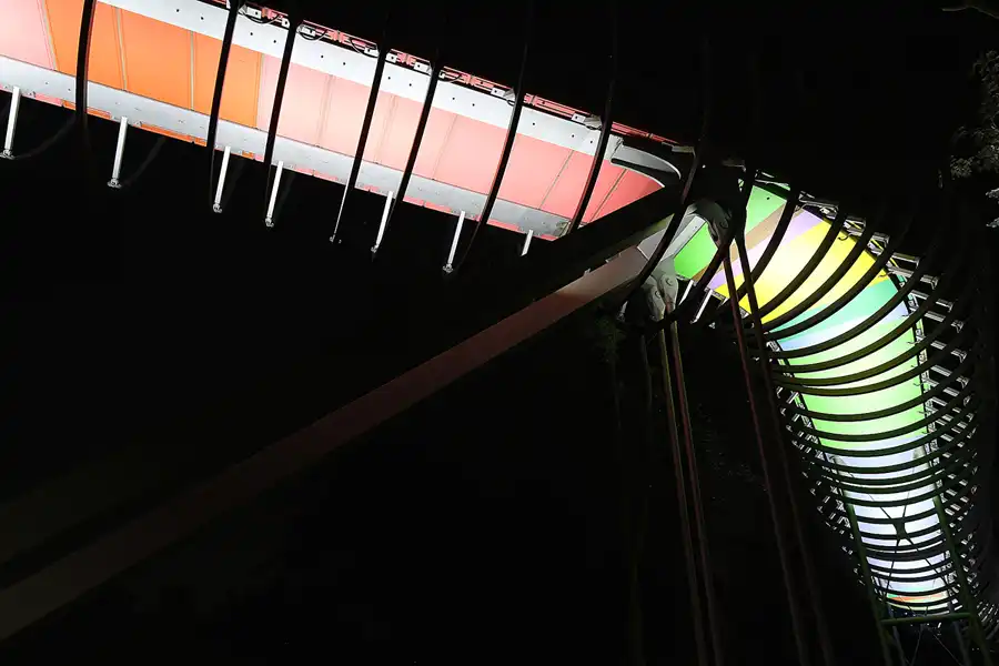 054 | 2015 | Oberhausen | Slinky Springs To Fame | © carsten riede fotografie