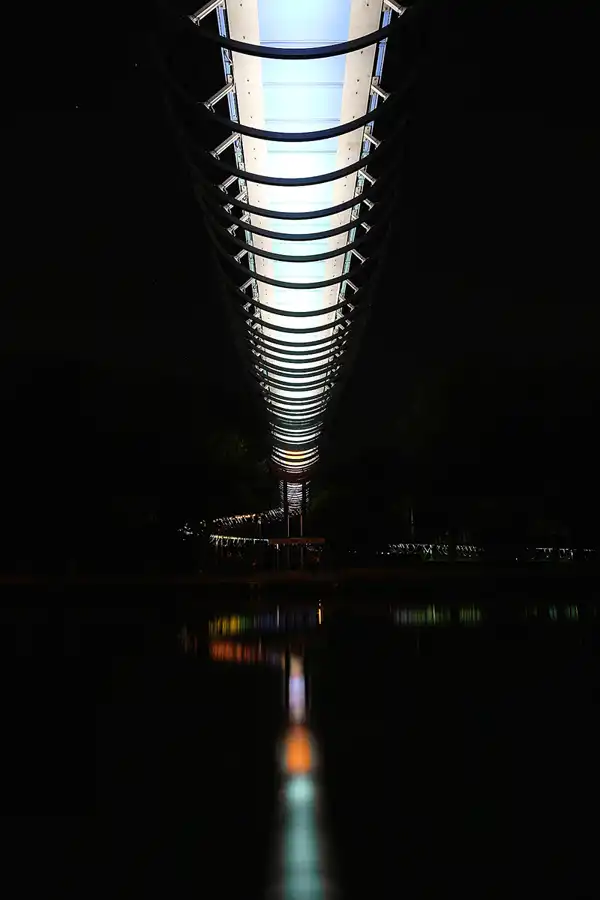 056 | 2015 | Oberhausen | Slinky Springs To Fame | © carsten riede fotografie