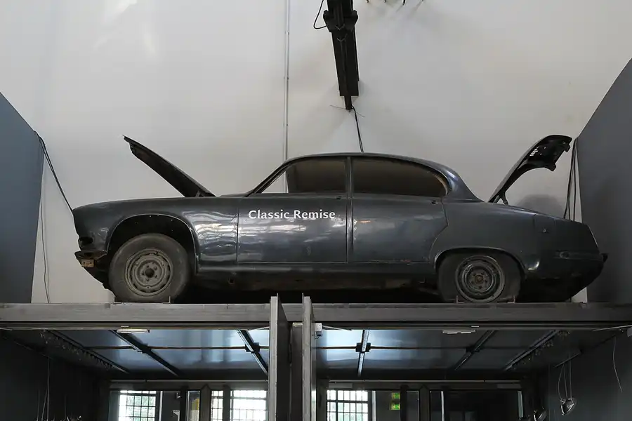 001 | 2015 | Düsseldorf | Classic Remise | © carsten riede fotografie