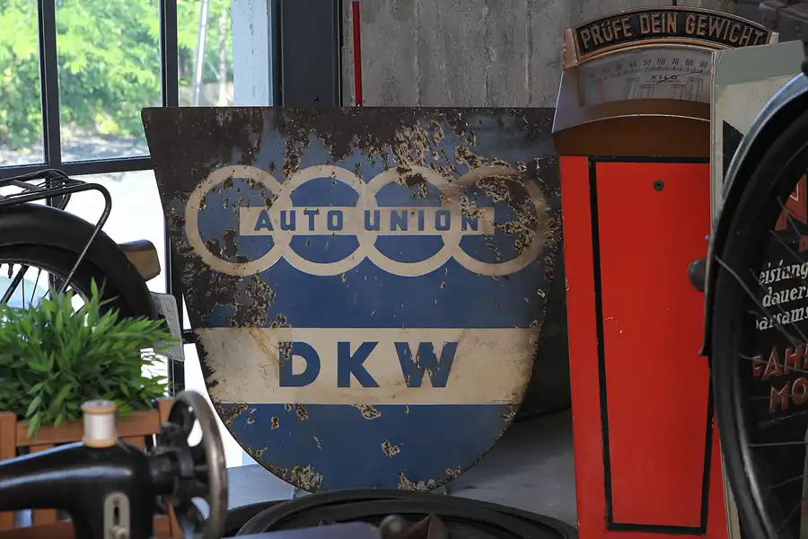 019 | 2015 | Düsseldorf | Classic Remise | © carsten riede fotografie