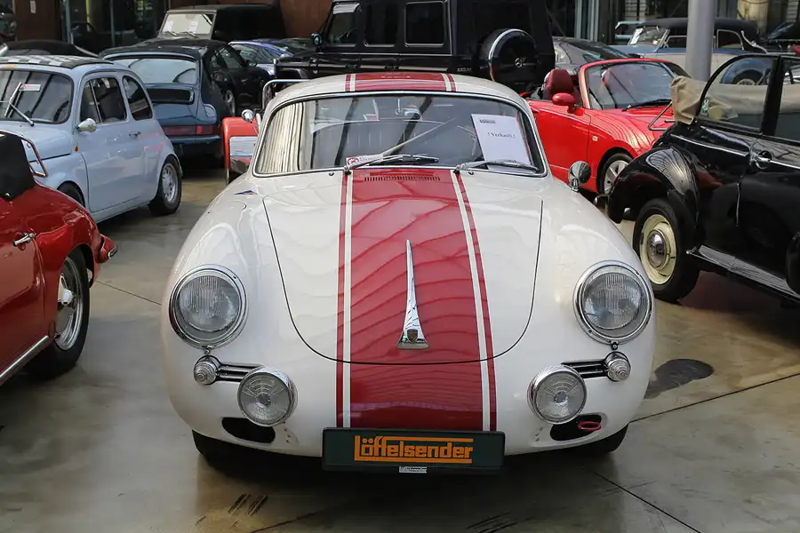 036 | 2015 | Düsseldorf | Classic Remise | © carsten riede fotografie