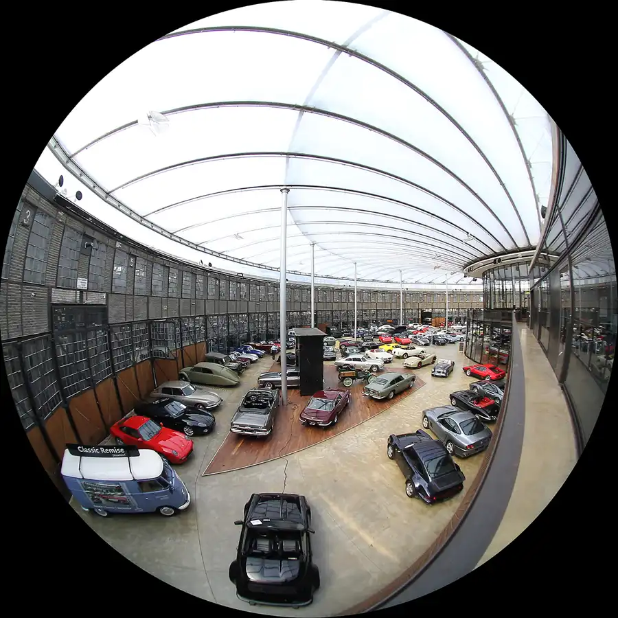 071 | 2015 | Düsseldorf | Classic Remise | © carsten riede fotografie