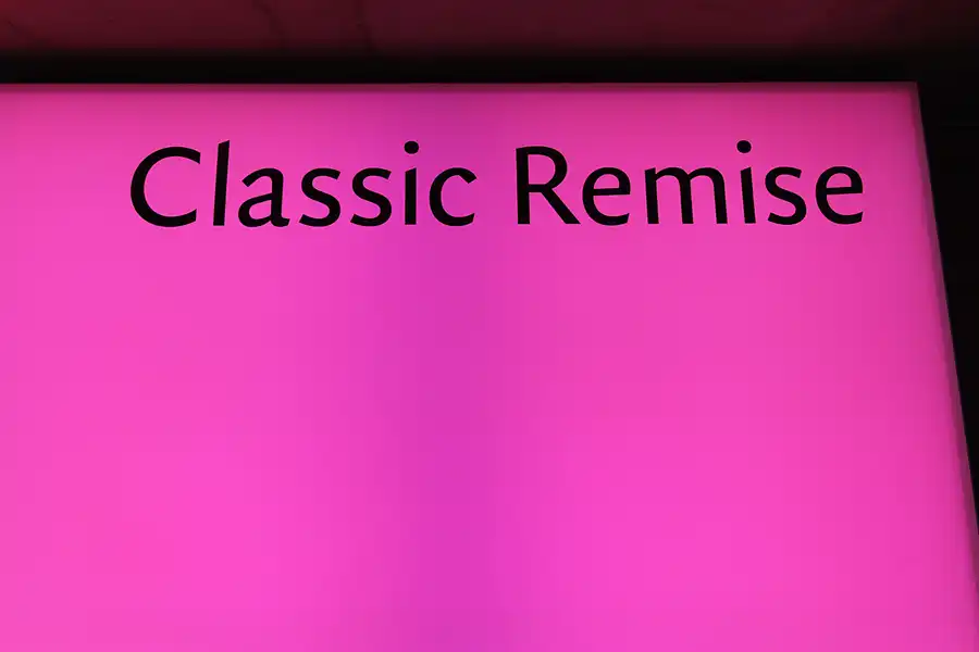 077 | 2015 | Düsseldorf | Classic Remise | © carsten riede fotografie