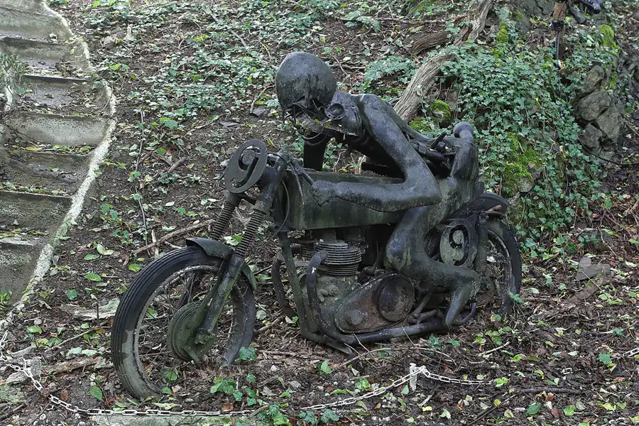 034 | 2015 | Erkrath | Auto-Skulpturen-Park | © carsten riede fotografie