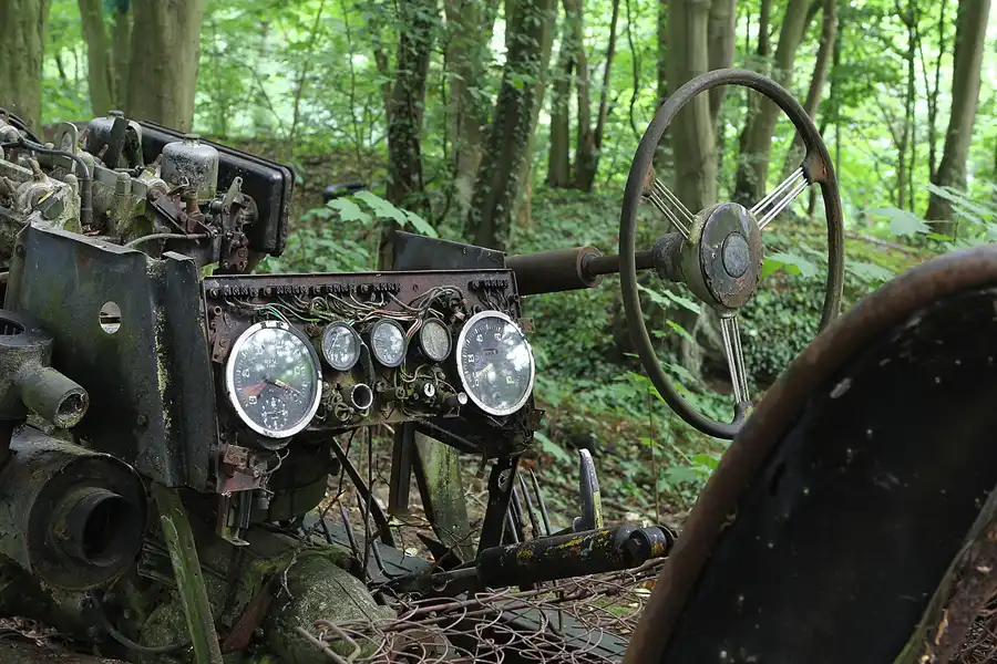 079 | 2015 | Erkrath | Auto-Skulpturen-Park | © carsten riede fotografie