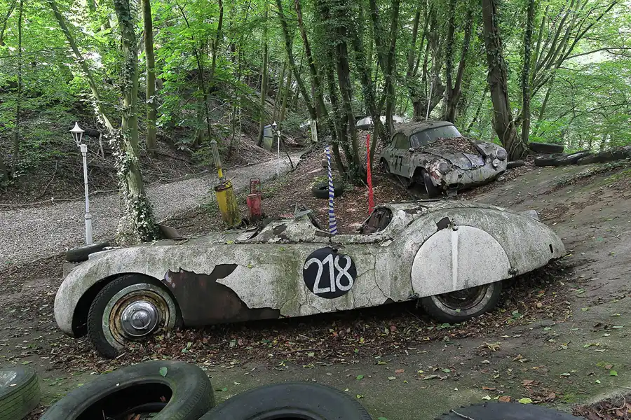 208 | 2015 | Erkrath | Auto-Skulpturen-Park | © carsten riede fotografie