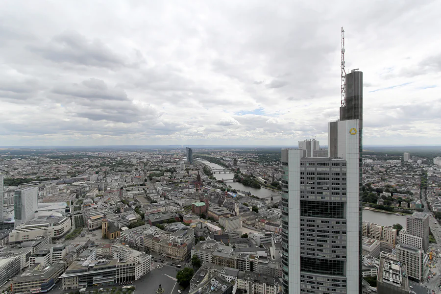 020 | 2015 | Frankfurt am Main | Blick vom Main Tower | © carsten riede fotografie