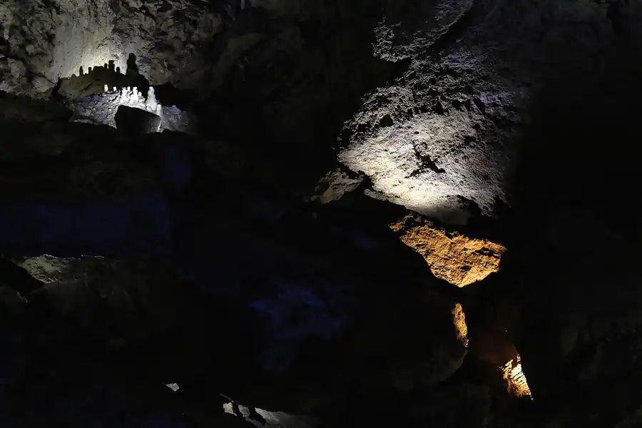 022 | 2015 | Ahorntal | Sophienhöhle – Sophie At Night | © carsten riede fotografie