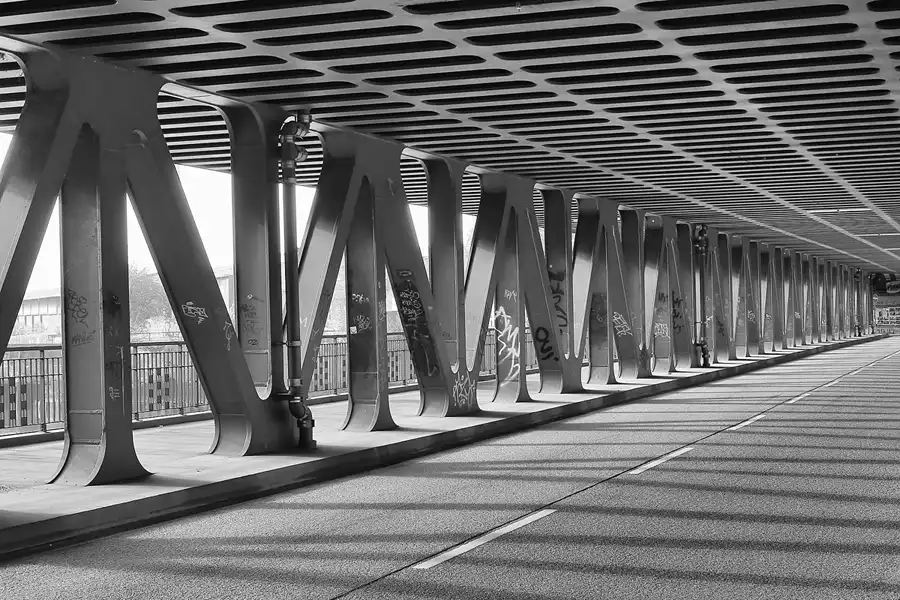 016 | 2015 | Hamburg | Oberhafenbrücke | © carsten riede fotografie