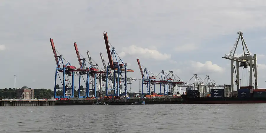 086 | 2015 | Hamburg | Hafenanlagen | © carsten riede fotografie