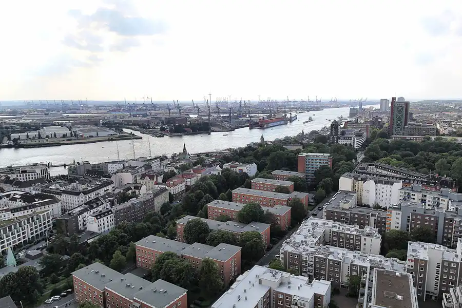 131 | 2015 | Hamburg | Blick von St. Michaelis | © carsten riede fotografie