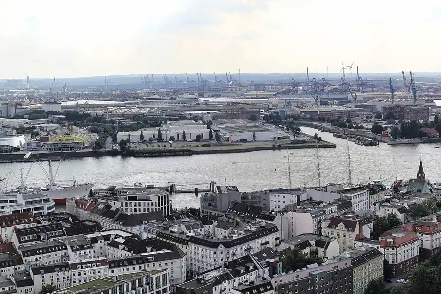 132 | 2015 | Hamburg | Blick von St. Michaelis | © carsten riede fotografie