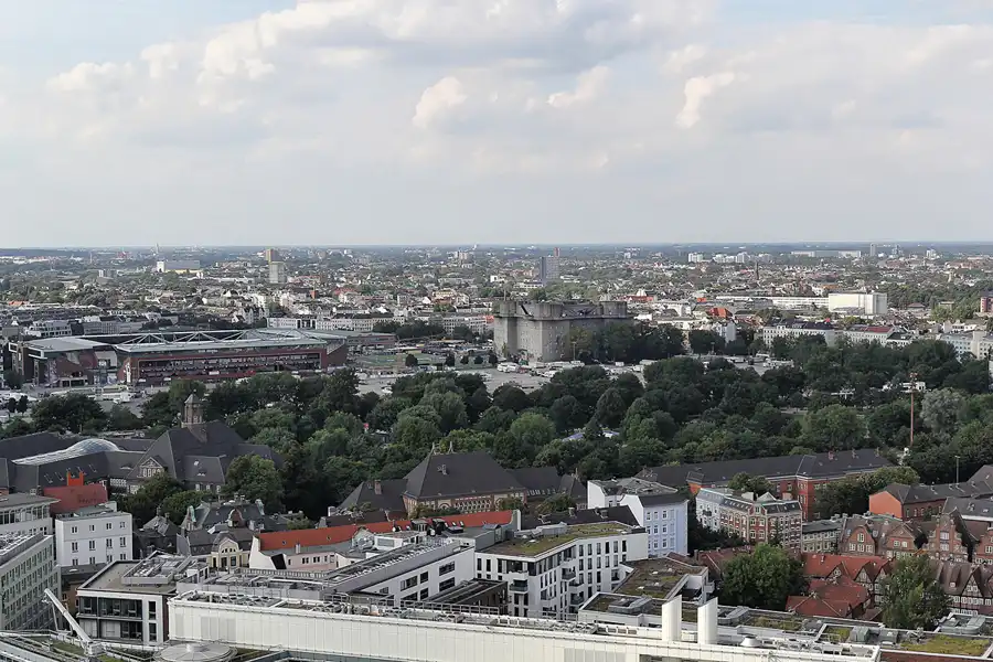 140 | 2015 | Hamburg | Blick von St. Michaelis | © carsten riede fotografie